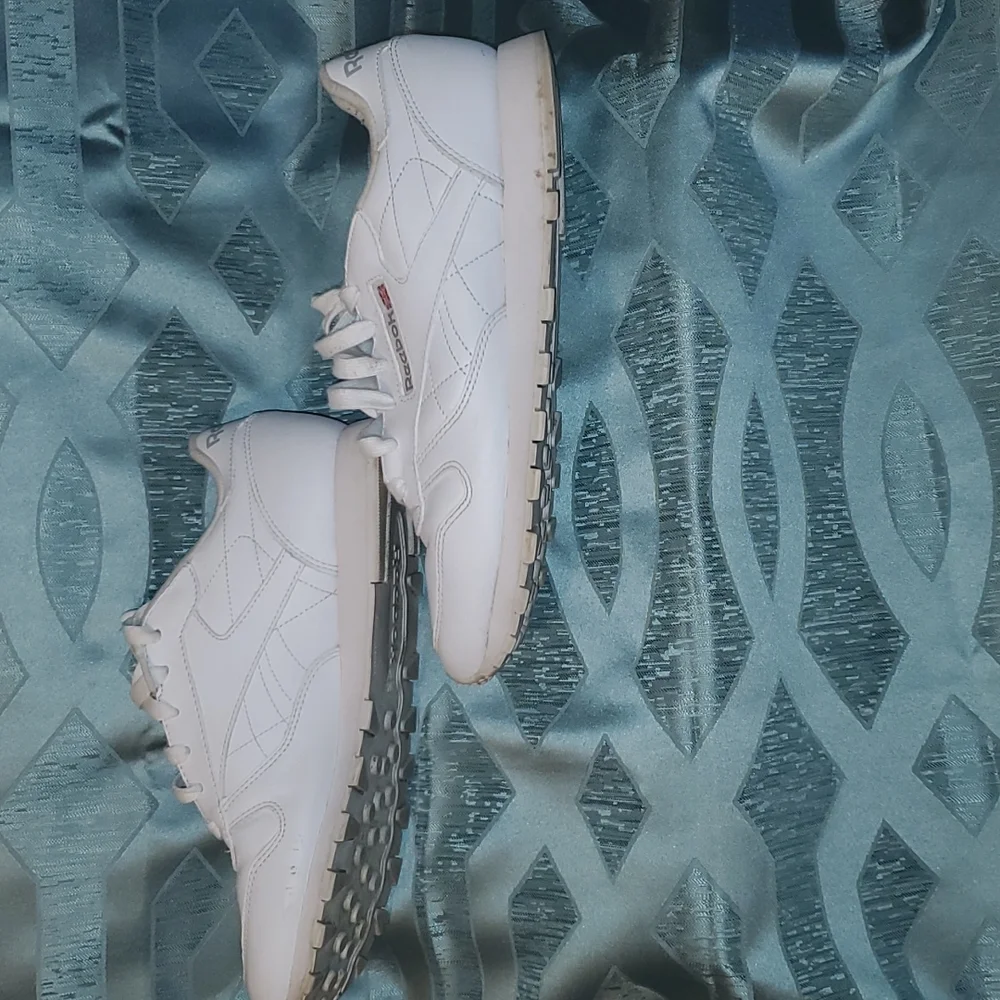 Womens Reebok - Picture 3 of 5